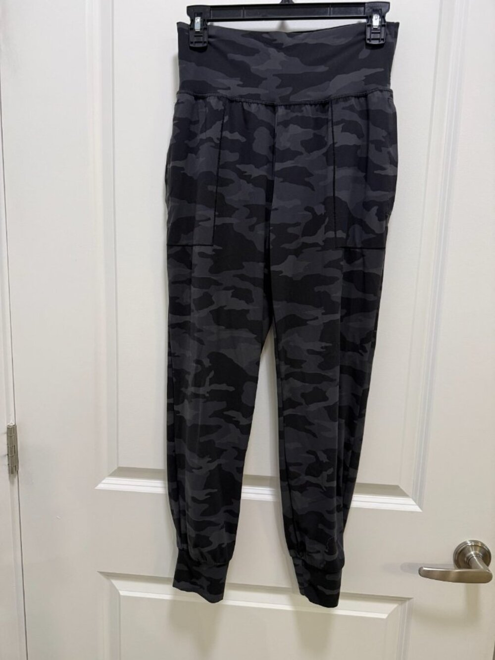 Athleta Camo Jogger Activewear Pants Women's‎ Sz S